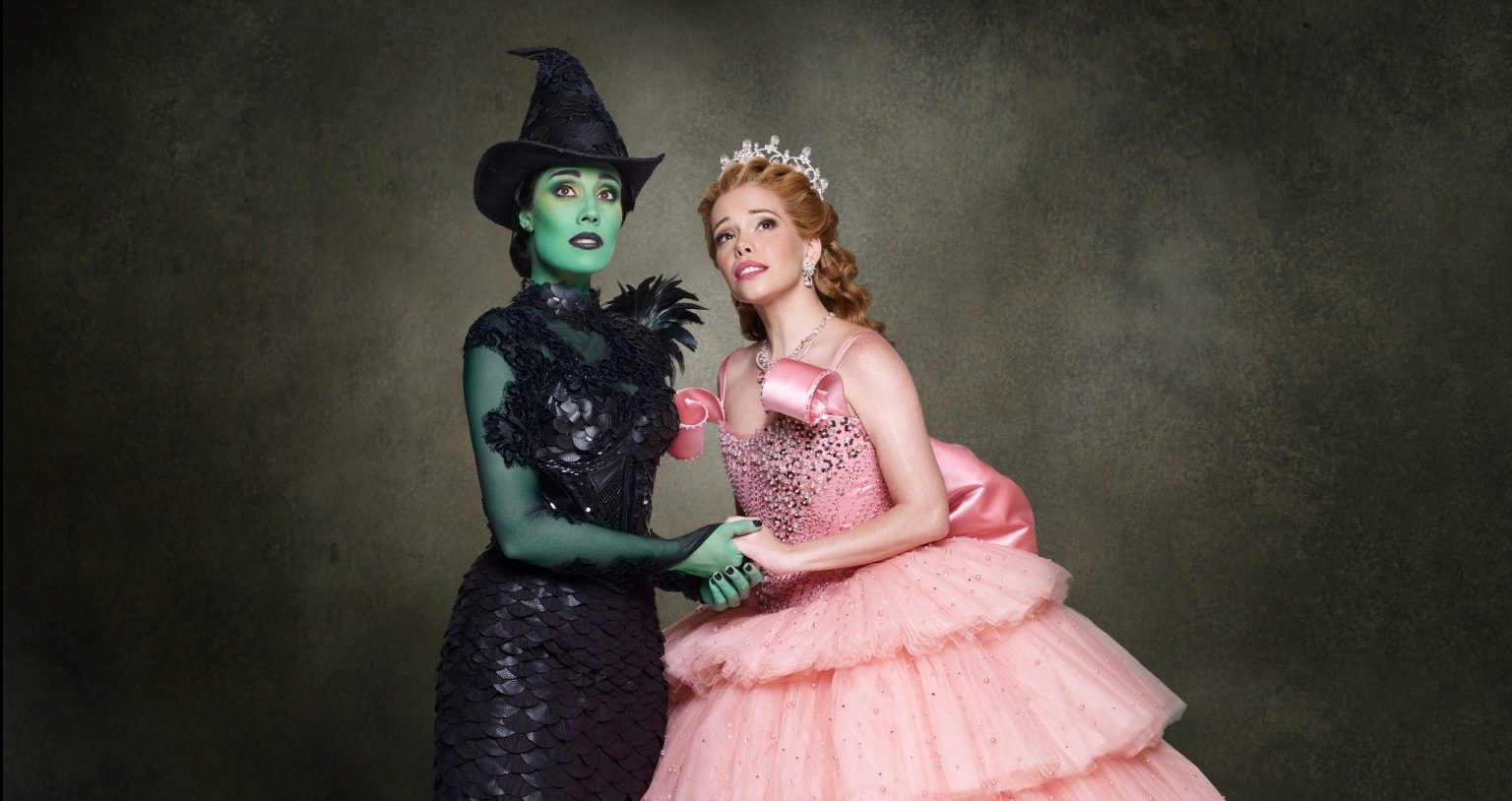 wicked-volta-ao-brasil-em-mar-o-de-2023-no-teatro-santander