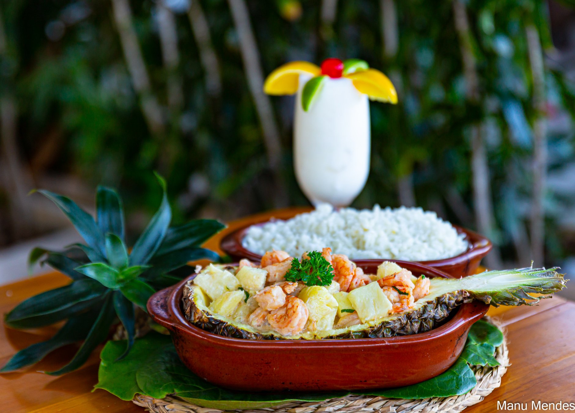 Camarão havaiano, no abacaxi e arroz de polvo