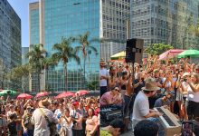 Zeeba faz shows surpresa na Av. Paulista e Campinas e emociona publico com seus sucessos