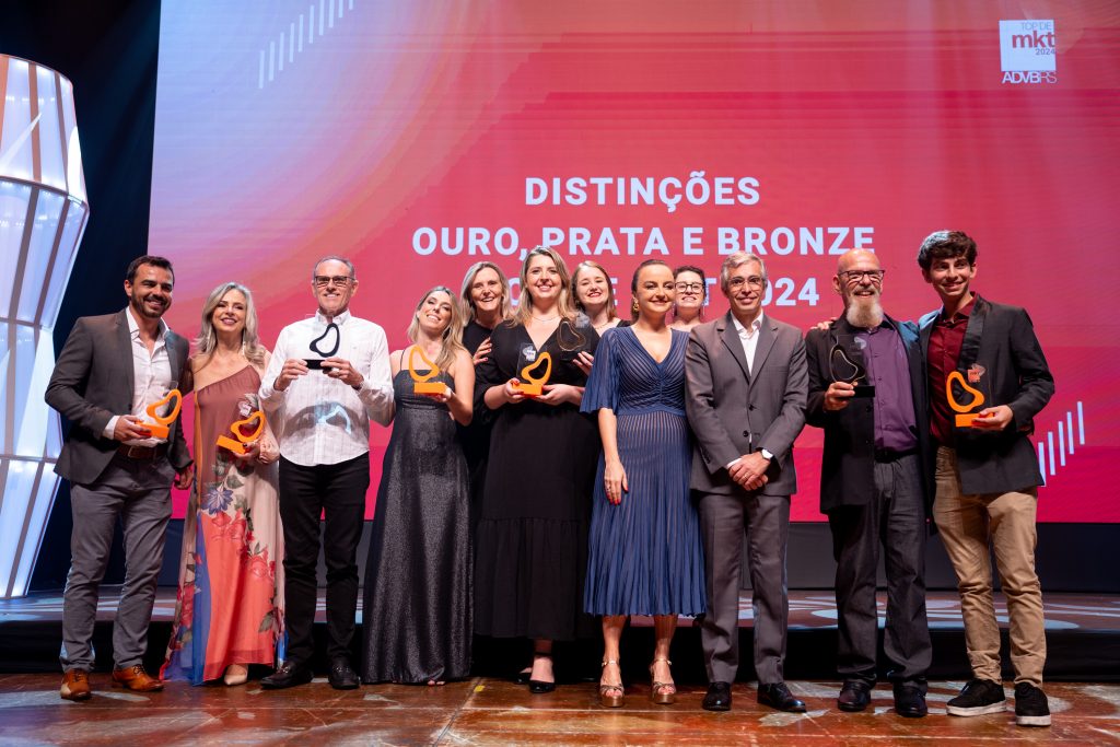 Premiados com a Distincao Ouro Prata e Bronze credito para foto para Charles Garcia