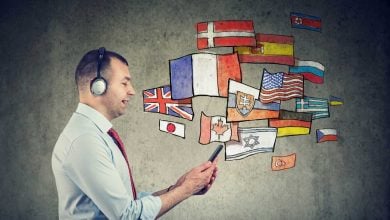 Metade dos brasileiros aprende idiomas por redes sociais, aponta estudo