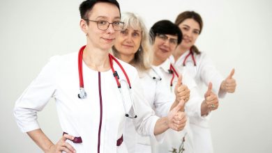 Como melhorar o desempenho de equipes de saúde com treinamentos práticos e contínuos?