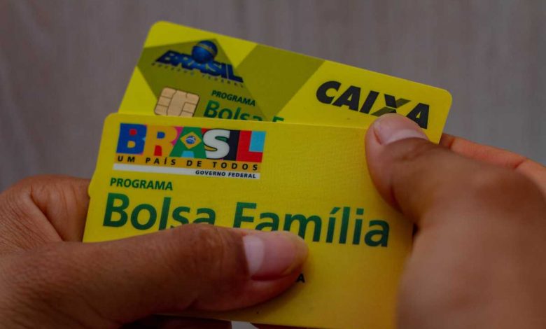 Bolsa Família vai aumentar em 2026? Governo comunica sobre reajuste aos brasileiros