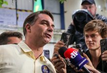 Flávio Bolsonaro vota no Rio de Janeiro (Reprodução)